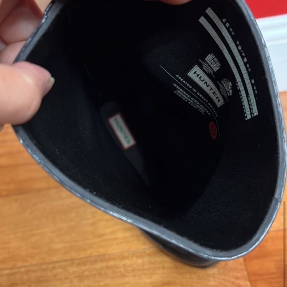 New Hunter Glossy Rain Boots! - Picture 6 of 7